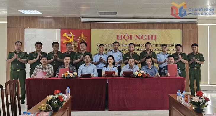 Ký kết phối hợp giữa Đội QLTT số 5 và UBND một số xã, phường.