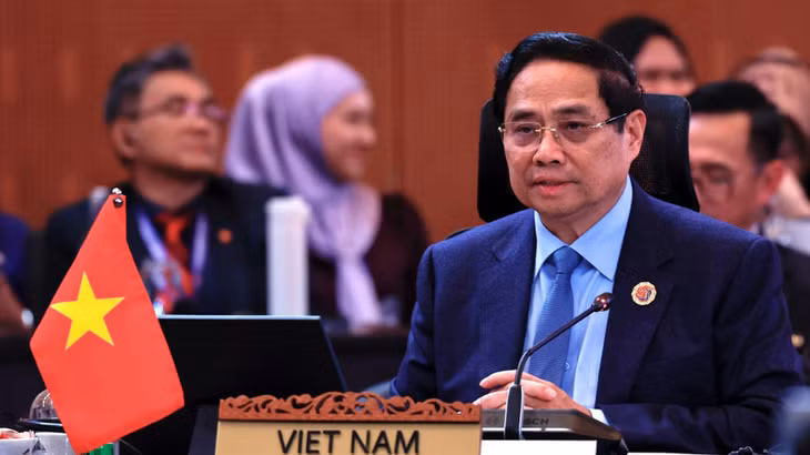 Thủ tướng Chính phủ Phạm Minh Chính phát biểu ý kiến tại Hội nghị Cấp cao Đông Á (EAS) lần thứ 20. (Ảnh: VGP/Nhật Bắc)