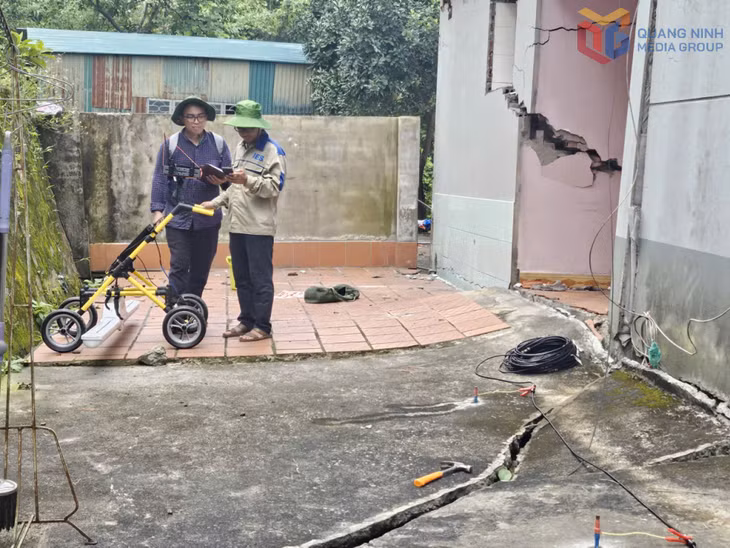 Viện Các Khoa học Trái đất tiến hành đánh giá nguyên nhân tình trạng sụt lún, gãy, nứt công trình tại khu 4 (phường Mông Dương) và các khu vực lân cận.