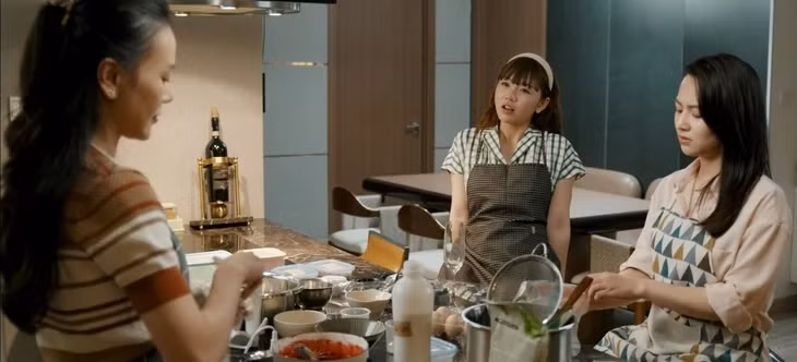 Phương Oanh, Quỳnh Kool và Việt Hoa trong phim Gió ngang khoảng trời xanh - Ảnh: ĐPCC
