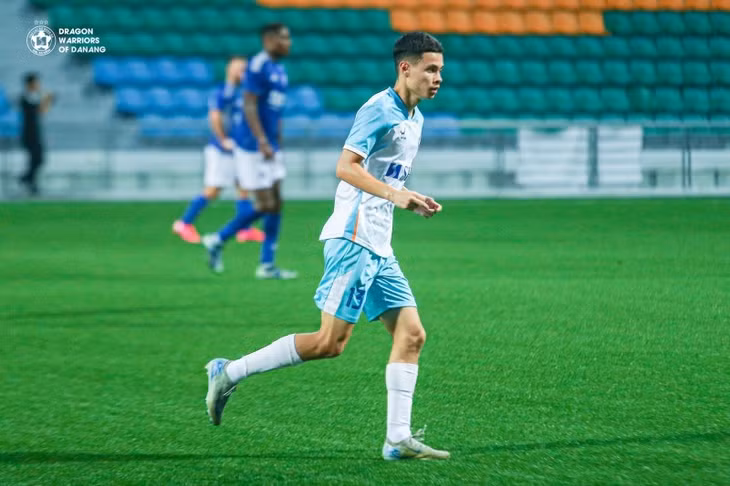 Vadim Nguyễn đang nỗ lực khẳng định bản thân để cạnh tranh suất dự SEA Games. Ảnh: ĐNFC