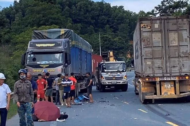 Hiện trường vụ tai nạn trên Quốc lộ 1A, đoạn qua địa bàn huyện Chi Lăng. Ảnh: Người dân cung cấp