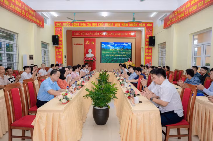 Xã Đường Hoa tổ chức Hội thảo “Nâng cao giá trị và sức cạnh tranh của vùng chè Đường Hoa”, một bước quan trọng để đưa thương hiệu chè quê hương vươn xa hơn.