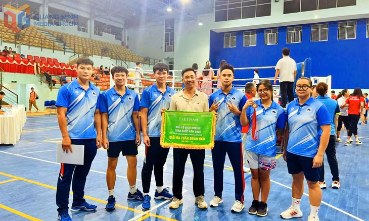 Đoàn Quảng Ninh giành hạng Ba toàn đoàn nội dung nam.