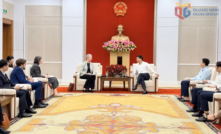 Quang cảnh buổi tiếp xã giao.
