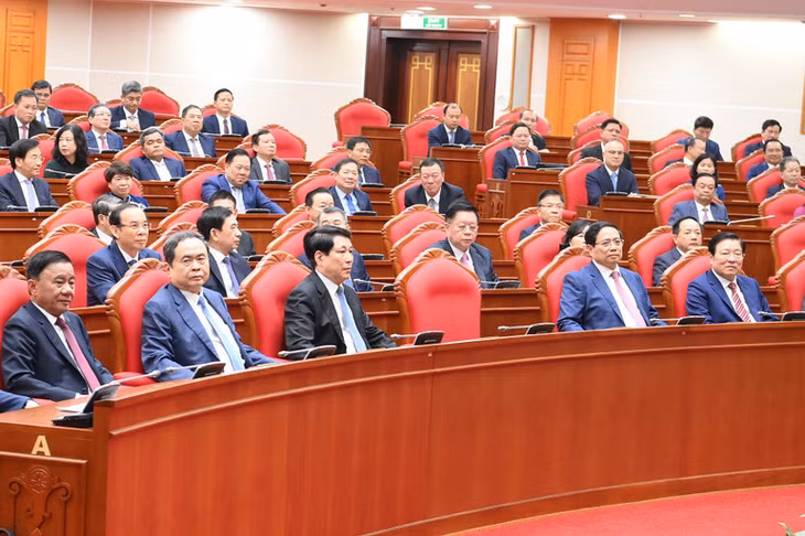 Các đồng chí lãnh đạo Đảng, Nhà nước và các đại biểu tham dự phiên bế mạc hội nghị. (Ảnh: ĐĂNG KHOA)