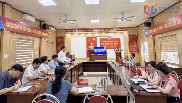 Bí thư Đảng ủy phường Cửa Ông tiếp công dân, tháng 7/2025.