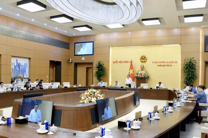 Quang cảnh phiên họp. (Ảnh: DUY LINH)
