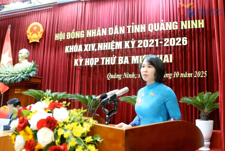 Đồng chí Trịnh Thị Minh Thanh, Phó Bí thư Thường trực Tỉnh ủy, Chủ tịch HĐND tỉnh, phát biểu khai mạc kỳ họp.