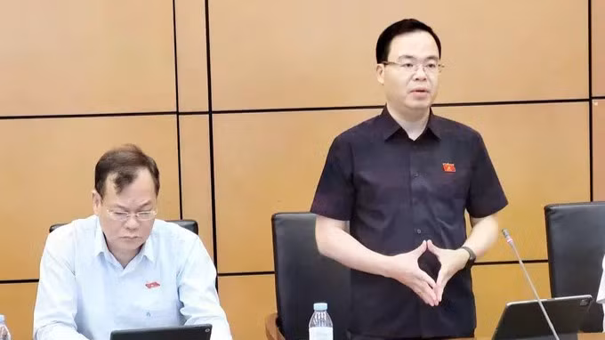 Đại biểu Trần Văn Khải (Đoàn Ninh Bình), Phó Chủ nhiệm Ủy ban Khoa học, Công nghệ và Môi trường của Quốc hội. (Ảnh: ĐỖ TRUNG)