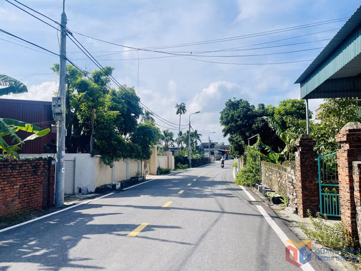 Tuyến đường khu Yên Lãng 3 với tổng mức đầu tư trên 7 tỷ đồng được triển khai theo hình thức nhà nước và nhân dân cùng làm.