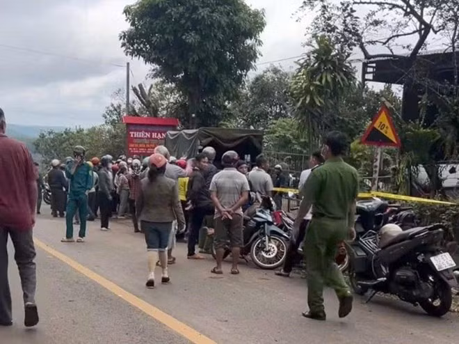 Công an đang điều tra vụ nghi án mạng khiến 3 người tử vong ở xã Đắk Nhau. Ảnh: Bạn đọc cung cấp