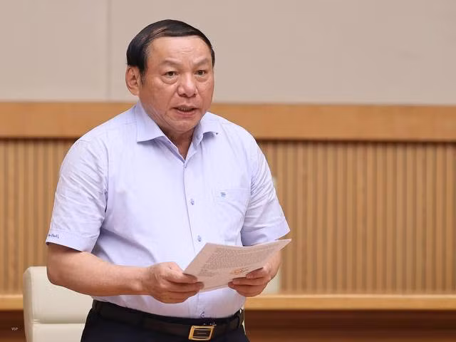 Bộ trưởng Bộ Văn hóa, Thể thao và Du lịch Nguyễn Văn Hùng đánh giá việc tổ chức SEA Games 31 thành công trên nhiều phương diện, không chỉ về mặt thể thao mà còn về an toàn dịch bệnh, an ninh trật tự...- Ảnh: VGP/Nhật Bắc