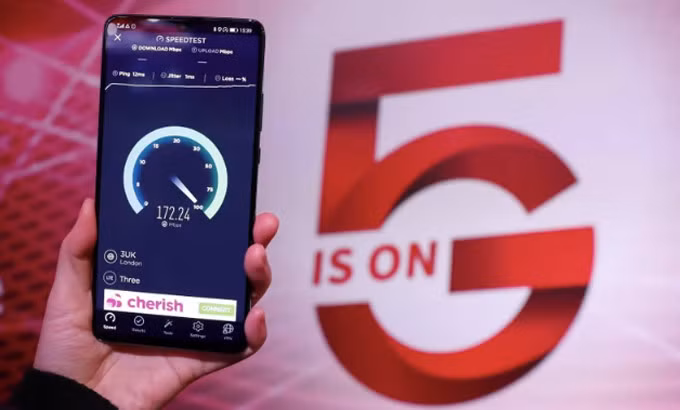 Tốc độ mạng 5G của Huawei được đo tại London năm 2020. Ảnh: Xinhua
