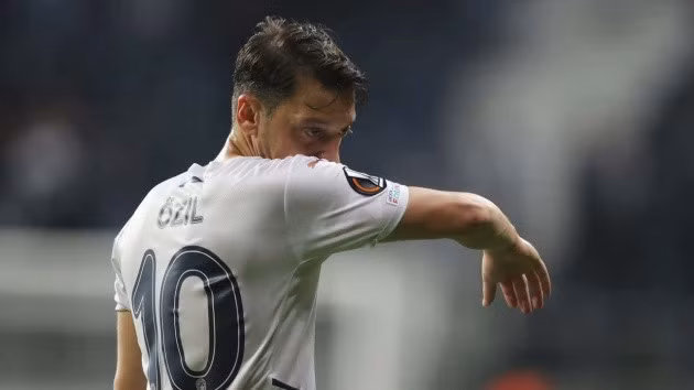 Sự nghiệp của Ozil tại Thổ Nhĩ Kỳ coi như đi đến hồi kết.