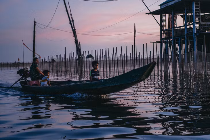 Săn bình minh đẹp mê hoặc trên đầm Chuồn - Ảnh 10.