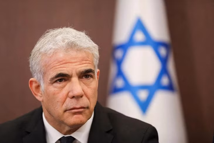 Ngoại trưởng Israel Yair Lapid tham dự cuộc họp nội các tại văn phòng thủ tướng ở Jerusalem vào ngày 15/5. Ảnh: Reuters.