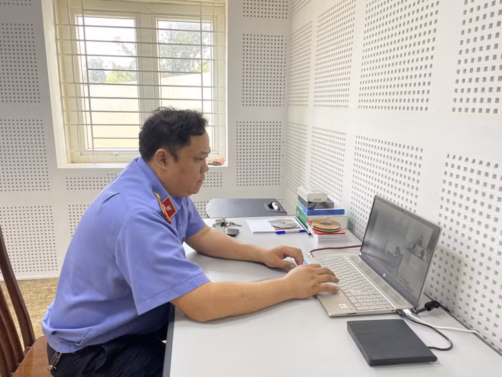 Phòng hỏi cung được Viện KSND TP Cẩm Phả đầu tư, giúp nâng cao hoạt động của cơ quan tố tụng hình sự, tránh oan sai, bỏ lọt tội phạm.