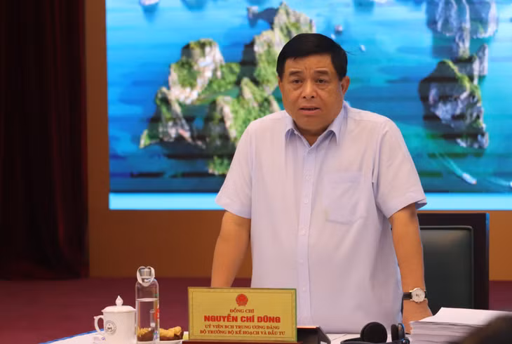 Bộ trưởng Bộ Kế hoạch và Đầu tư Nguyễn Chí Dũng phát biểu kết luận tại cuộc họp.