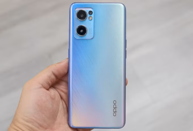 Oppo Reno7 5G. Ảnh: Huy Đức
