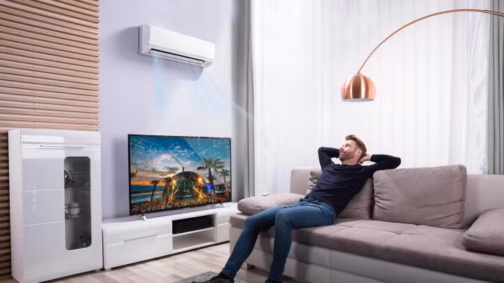 Sử dụng điều hòa nhiệt độ quá thường xuyên cũng không tốt cho sức khỏe tổng thể của bạn, đặc biệt là lá lách, dạ dày (Ảnh minh họa).