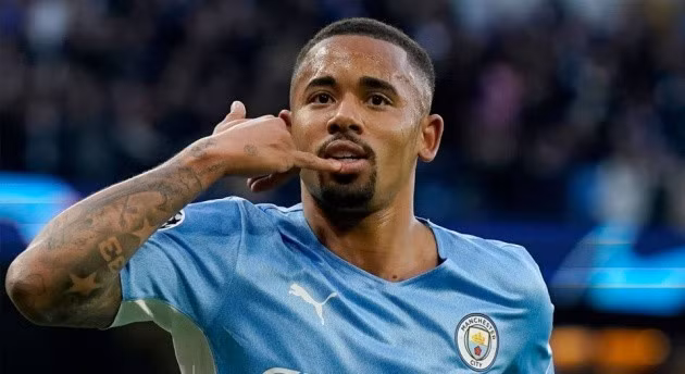 Arsenal sẵn sàng trao chiếc áo số 9 cho Jesus.