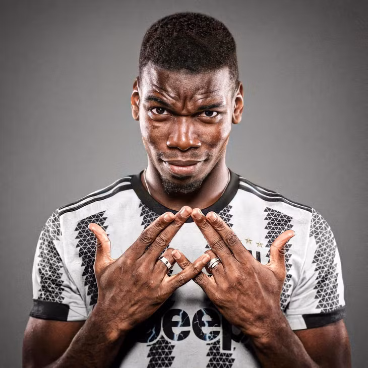 Pogba gia nhập Juventus.