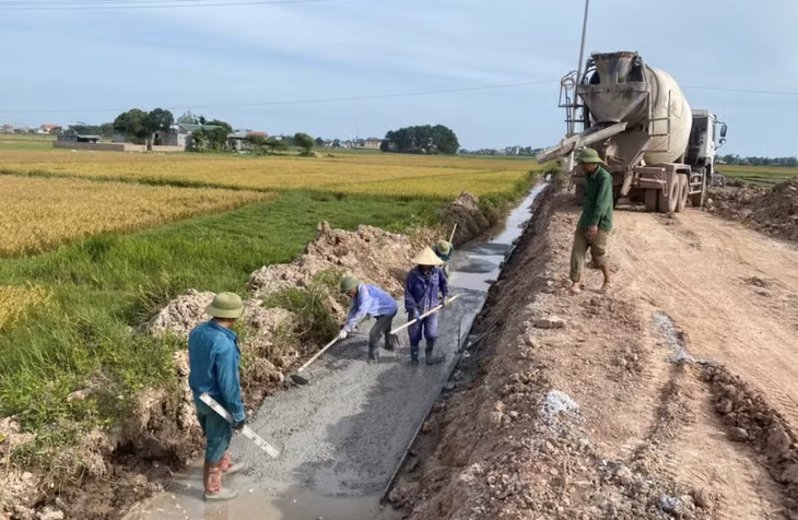 Đến thời điểm này đơn vị thi công đang triển khai thi công hoàn trả tuyến mương đảm bảo tiến độ.