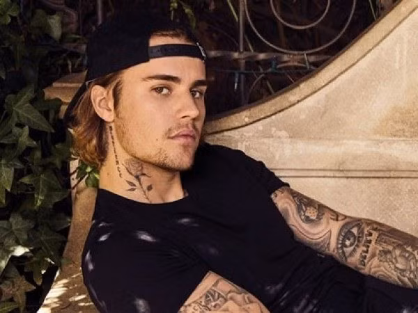Nam ca sĩ Justin Bieber phải ngưng ca hát để điều trị bệnh. Ảnh: AFP.