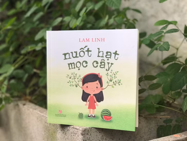 Thế giới tuổi thơ tươi đẹp hiện lên trong cuốn sách của tác giả Lam Linh. Ảnh: Q. M.