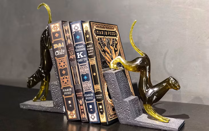 Bộ 4 tiểu thuyết của tác giả Mario Puzo mới phát hành. (Ảnh: Đông A Books)
