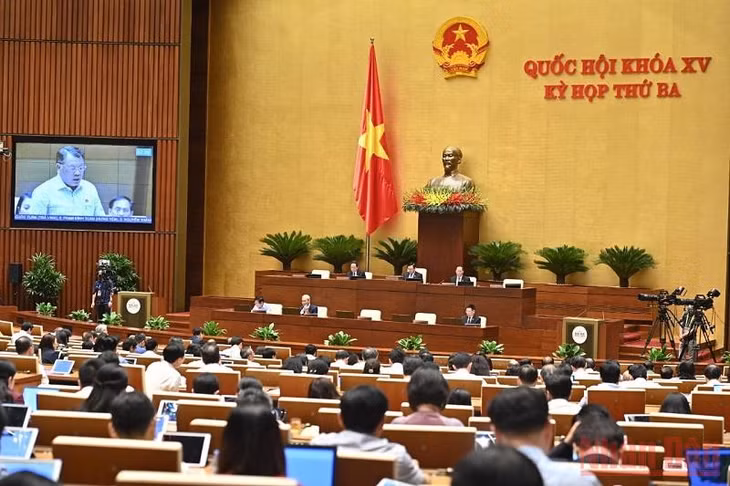 Quang cảnh phiên họp Quốc hội tại Hội trường Diên Hồng chiều 2/6. (Ảnh: LINH NGUYÊN)