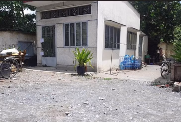 Căn nhà nơi cháu K. bị bạo hành.