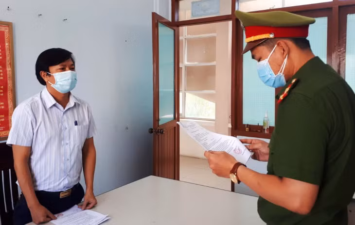 ...và Ngô Quang Phú. Ảnh: Hữu Toàn.