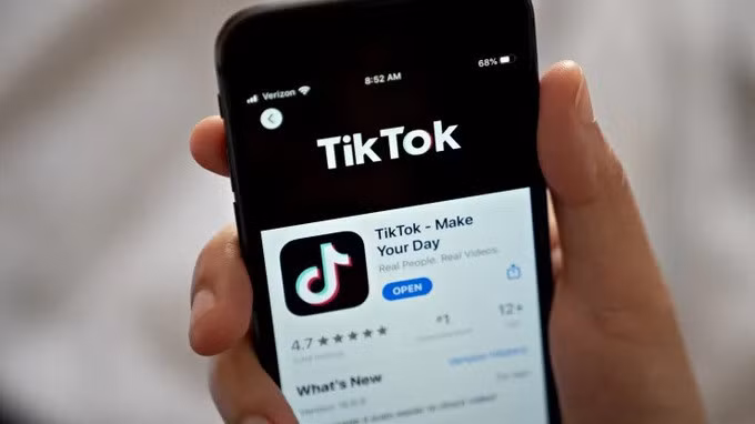 Đại diện TikTok cho biết nền tảng của họ khác hoàn toàn so với Facebook (Ảnh: CNBC).