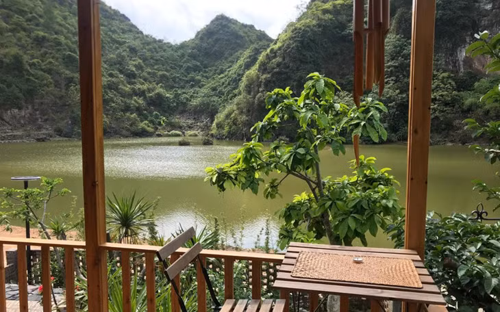 Cát Bà là điểm đến lý tưởng cho những du khách muốn nghỉ ngơi và thư giãn ngay giữa thiên nhiên.