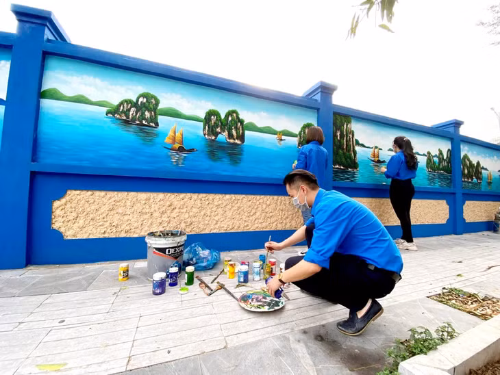 Đoàn Thanh niên phường Hồng Hà, TP Hạ Long, với công trình 300m tranh tường chào mừng Đại hội đại biểu Đoàn thanh niên phường, nhiệm kỳ 2022-2027.