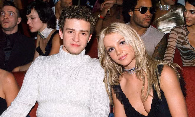Britney Spears và Justin Timberlake từng có chuyện tình rất đẹp và được công chúng ủng hộ.
