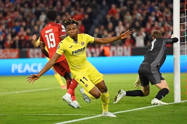 Chukwueze từng chọc thủng lưới Bayern Munich.
