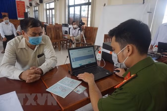Có 4 thủ tục về đất đai cần sổ hộ khẩu giấy. Ảnh minh hoạ: TTXVN.