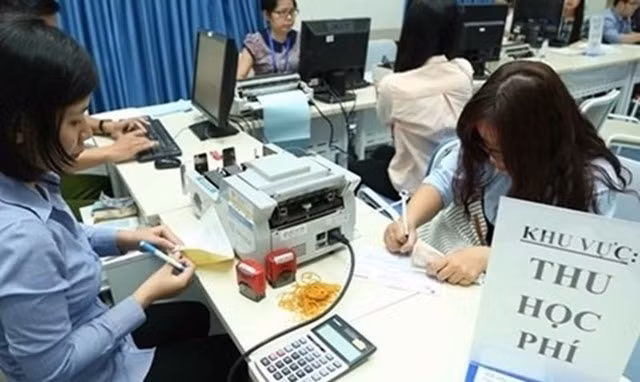 Giữ ổn định mức thu học phí năm học 2022 - 2023 như năm học 2021 - 2022 ảnh 1