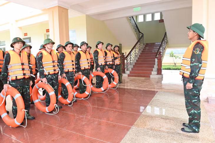 CBCS Ban CHQS huyện Cô Tô sẵn sàng tham gia PCTT&amp;TKNC trên địa bàn.