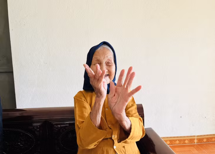 “Từ điển sống” của những điệu hát, múa dân gian ảnh 5 “Từ điển sống” của những điệu hát, múa dân gian ảnh 5