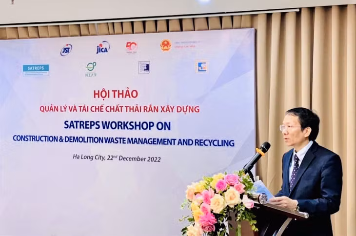Ông Nguyễn Mạnh Tuấn, Giám đốc Sở Xây dựng phát biểu tại hội thảo.