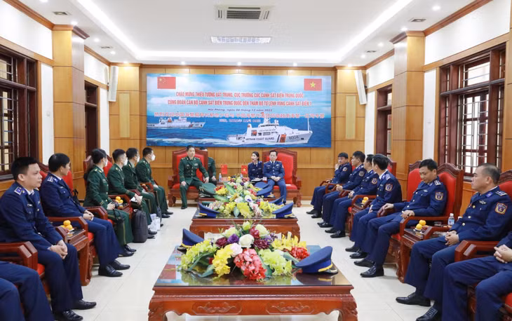Quang cảnh buổi tiếp Đoàn Cục trưởng Cục Cảnh sát biển Trung Quốc.