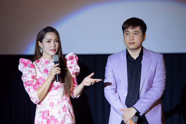 Vợ chồng ca sĩ Nguyễn Ngọc Anh - Tô Minh Đức. Ảnh: Đào Đỗ Bá Hải