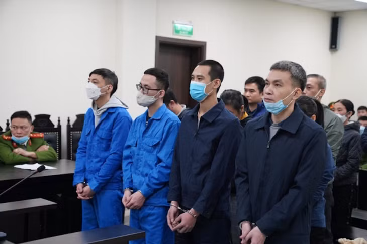 Các bị cáo tại phiên tòa.