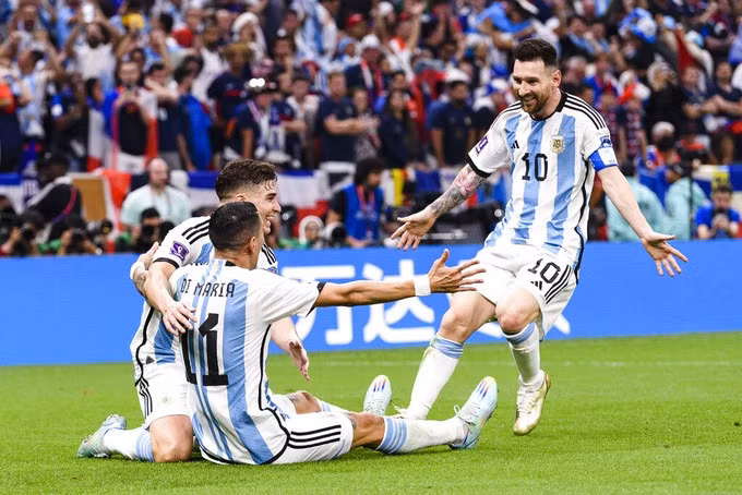 Di Maria là cầu thủ Argentina duy nhất cùng Messi dự 4 kỳ World Cup (Ảnh: AP).