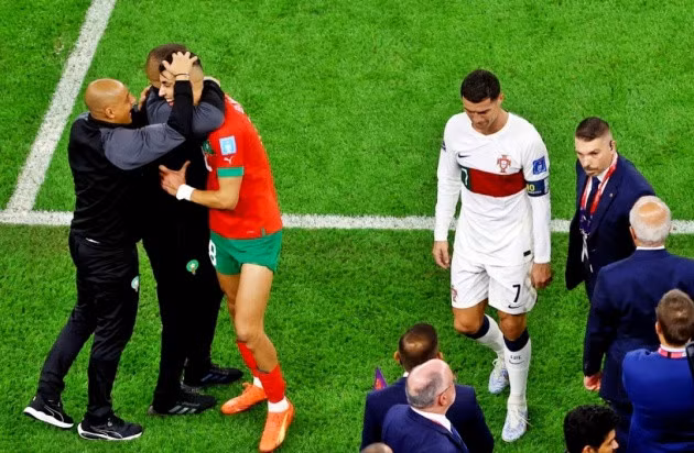 Ronaldo không chia tay đội tuyển.