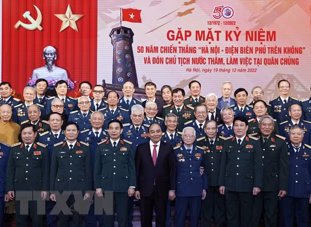 Can van dung bai hoc tu chien thang 'Ha Noi-Dien Bien Phu tren khong' hinh anh 2